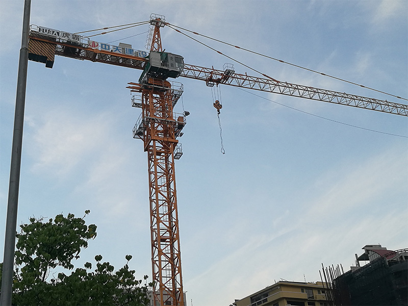 施工升降機(jī)現(xiàn)場(chǎng)需要具備哪些條件？